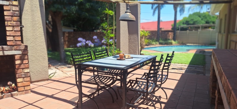 4 Bedroom Property for Sale in Carters Glen Northern Cape